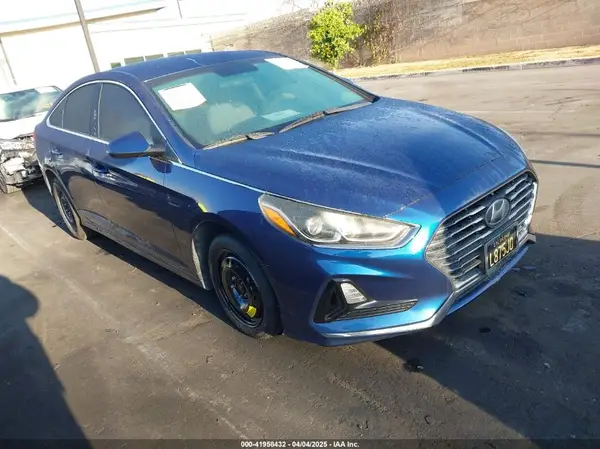 5NPE24AF6JH609186 2018 HYUNDAI SONATA - Image 1