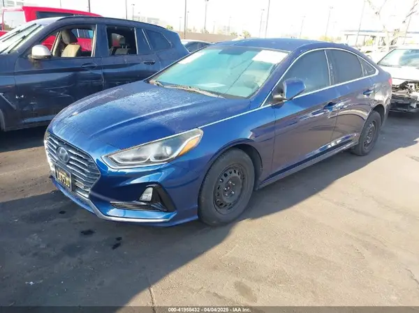 5NPE24AF6JH609186 2018 HYUNDAI SONATA - Image 2