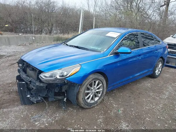5NPE24AF6JH609687 2018 HYUNDAI SONATA - Image 2