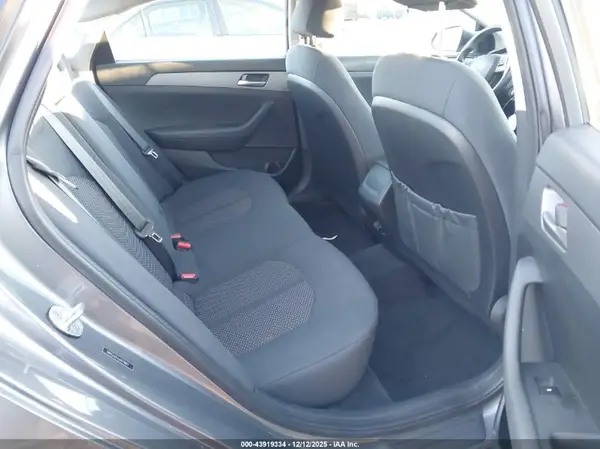 5NPE24AF6JH610807 2018 HYUNDAI SONATA - Image 8