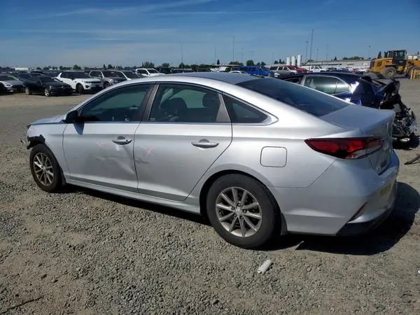 5NPE24AF6JH613061 2018 HYUNDAI SONATA - Image 2