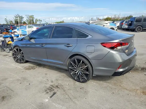 5NPE24AF6JH613819 2018 HYUNDAI SONATA - Image 2
