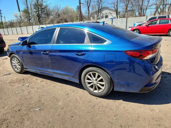 5NPE24AF6JH614937 2018 HYUNDAI SONATA - Image 2