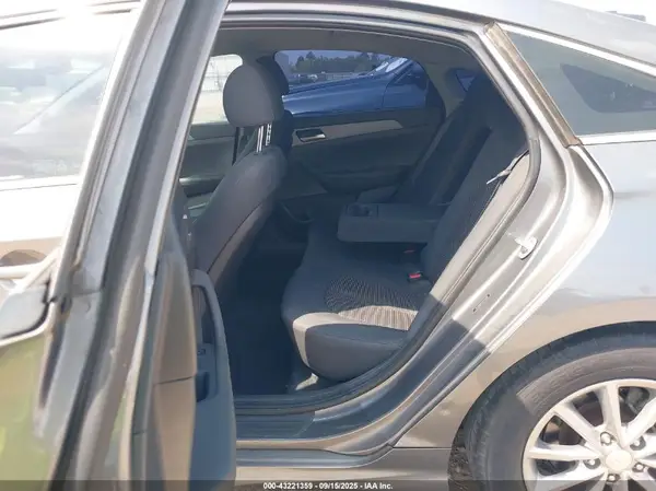 5NPE24AF6JH620138 2018 HYUNDAI SONATA - Image 8