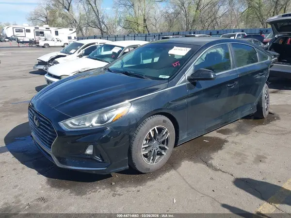 5NPE24AF6JH620351 2018 HYUNDAI SONATA - Image 2