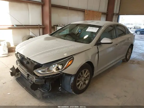 5NPE24AF6JH620950 2018 HYUNDAI SONATA - Image 2