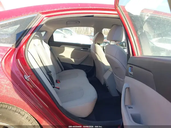 5NPE24AF6JH635576 2018 HYUNDAI SONATA - Image 8