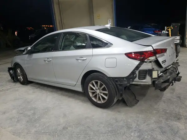 5NPE24AF6JH641703 2018 HYUNDAI SONATA - Image 2