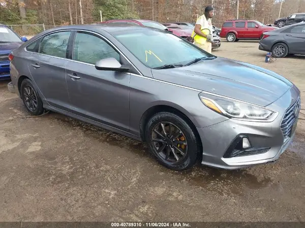 5NPE24AF6JH656170 2018 HYUNDAI SONATA - Image 1