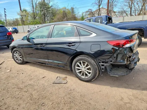 5NPE24AF6JH662311 2018 HYUNDAI SONATA - Image 2