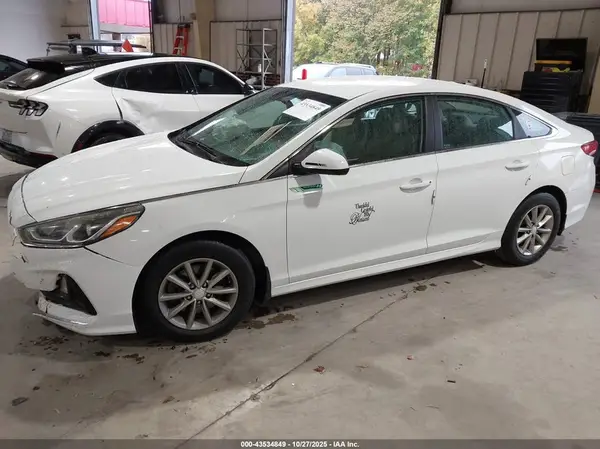 5NPE24AF6JH665502 2018 HYUNDAI SONATA - Image 2