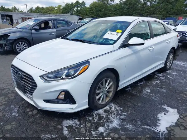 5NPE24AF6JH668349 2018 HYUNDAI SONATA - Image 2