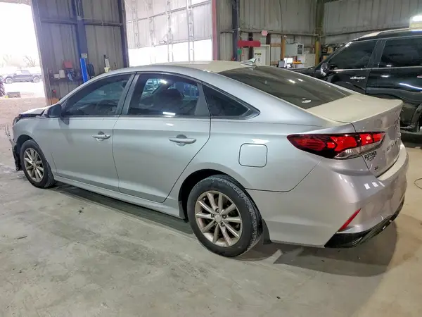 5NPE24AF6JH670733 2018 HYUNDAI SONATA - Image 2
