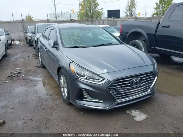 5NPE24AF6JH670960 2018 HYUNDAI SONATA - Image 1