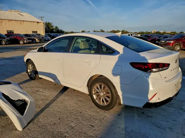 5NPE24AF6JH671624 2018 HYUNDAI SONATA - Image 2