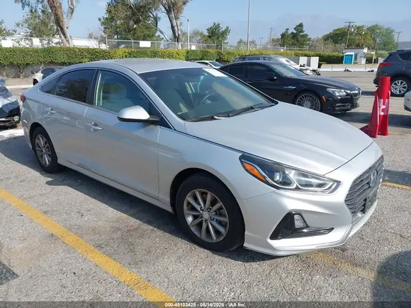 5NPE24AF6JH671686 2018 HYUNDAI SONATA - Image 1