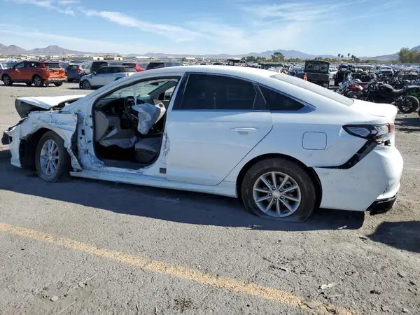 5NPE24AF6JH673096 2018 HYUNDAI SONATA - Image 2