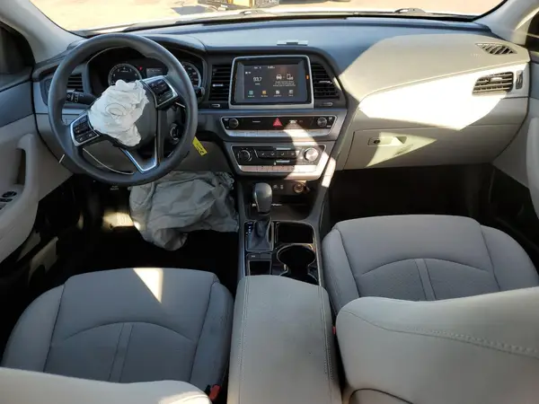 5NPE24AF6JH673373 2018 HYUNDAI SONATA - Image 8