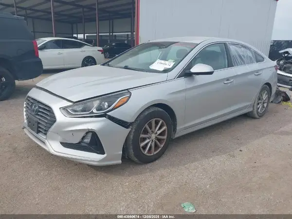5NPE24AF6JH673874 2018 HYUNDAI SONATA - Image 2