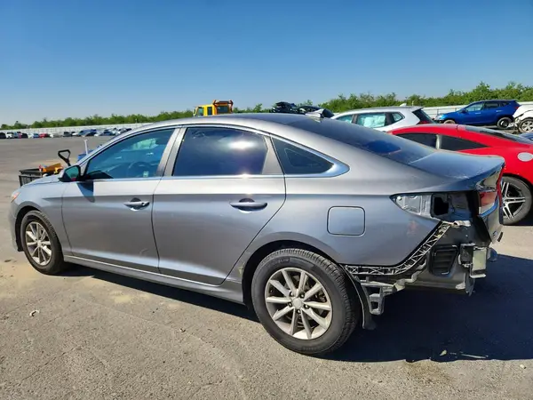 5NPE24AF6JH675947 2018 HYUNDAI SONATA - Image 2