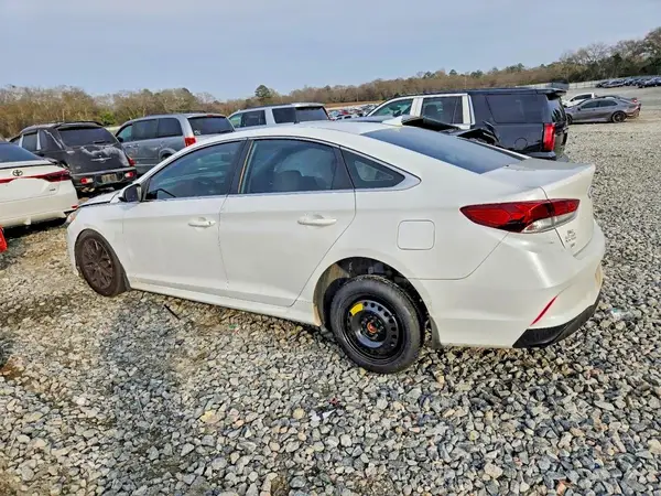 5NPE24AF6JH676628 2018 HYUNDAI SONATA - Image 2