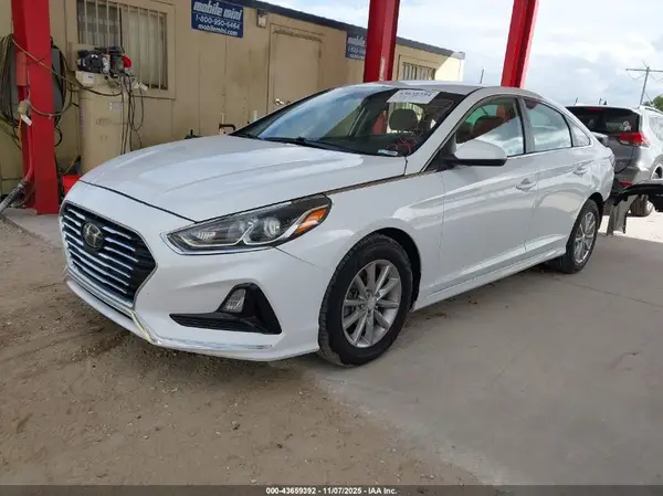5NPE24AF6JH685183 2018 HYUNDAI SONATA - Image 2