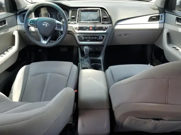 5NPE24AF6JH690884 2018 HYUNDAI SONATA - Image 8