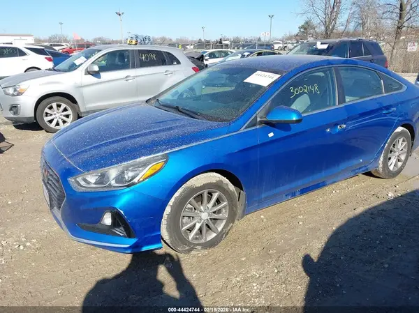 5NPE24AF6JH697768 2018 HYUNDAI SONATA - Image 2
