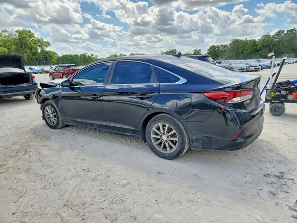 5NPE24AF6JH700023 2018 HYUNDAI SONATA - Image 2