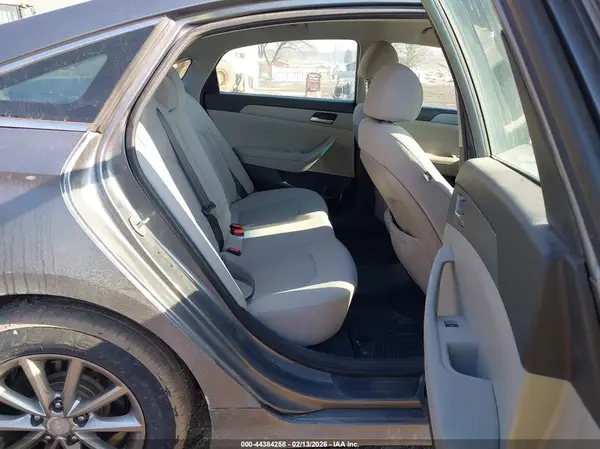 5NPE24AF6JH701169 2018 HYUNDAI SONATA - Image 8