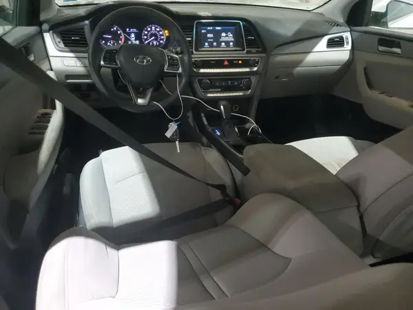5NPE24AF6JH705254 2018 HYUNDAI SONATA - Image 8