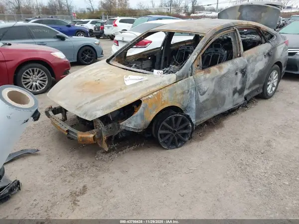 5NPE24AF6JH707117 2018 HYUNDAI SONATA - Image 2