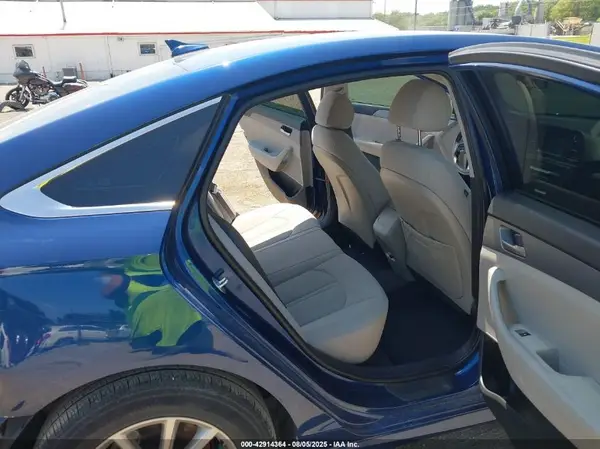 5NPE24AF6JH708011 2018 HYUNDAI SONATA - Image 8