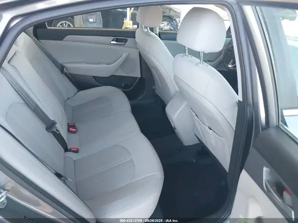 5NPE24AF6JH709143 2018 HYUNDAI SONATA - Image 8