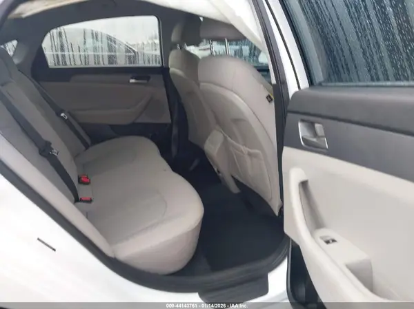 5NPE24AF6JH710082 2018 HYUNDAI SONATA - Image 8