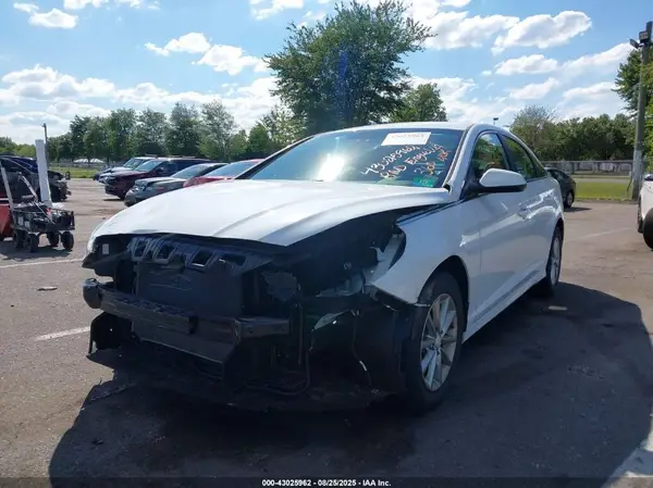 5NPE24AF6JH720014 2018 HYUNDAI SONATA - Image 2