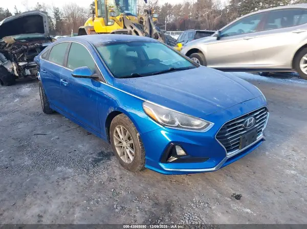 5NPE24AF6JH720076 2018 HYUNDAI SONATA - Image 1