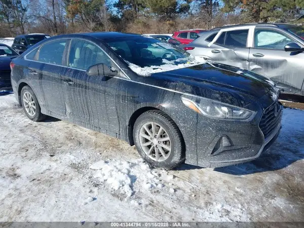 5NPE24AF6JH727271 2018 HYUNDAI SONATA - Image 1