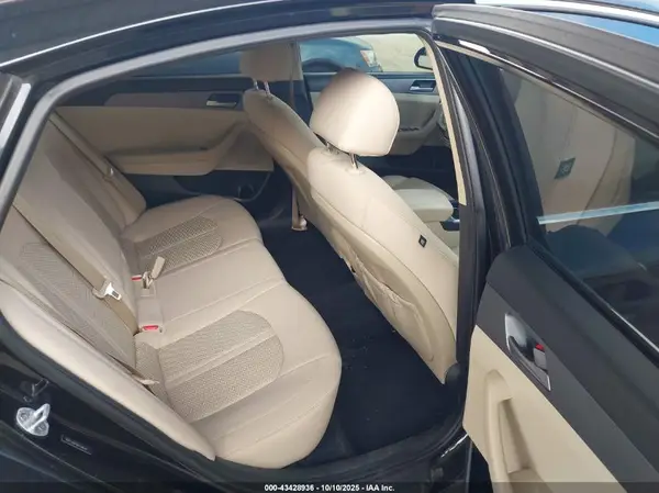 5NPE24AF6KH746145 2019 HYUNDAI SONATA - Image 8