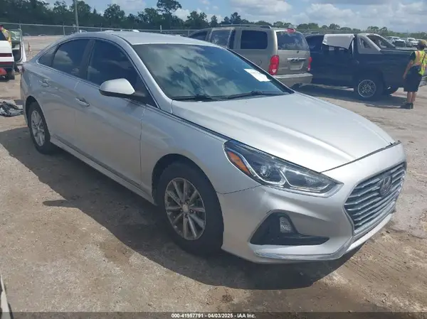 5NPE24AF6KH746694 2019 HYUNDAI SONATA - Image 1