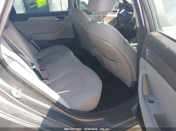5NPE24AF6KH750034 2019 HYUNDAI SONATA - Image 8
