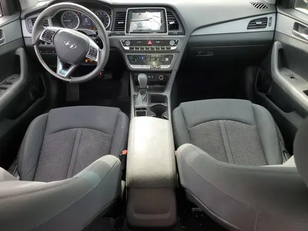 5NPE24AF6KH751586 2019 HYUNDAI SONATA - Image 8