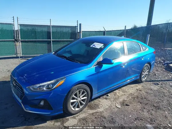 5NPE24AF6KH770106 2019 HYUNDAI SONATA - Image 2