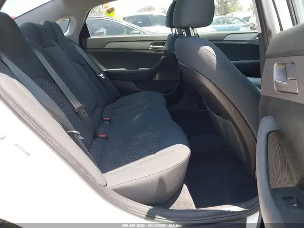 5NPE24AF6KH770543 2019 HYUNDAI SONATA - Image 8