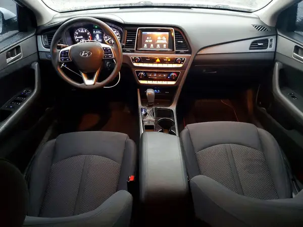 5NPE24AF6KH775676 2019 HYUNDAI SONATA - Image 8