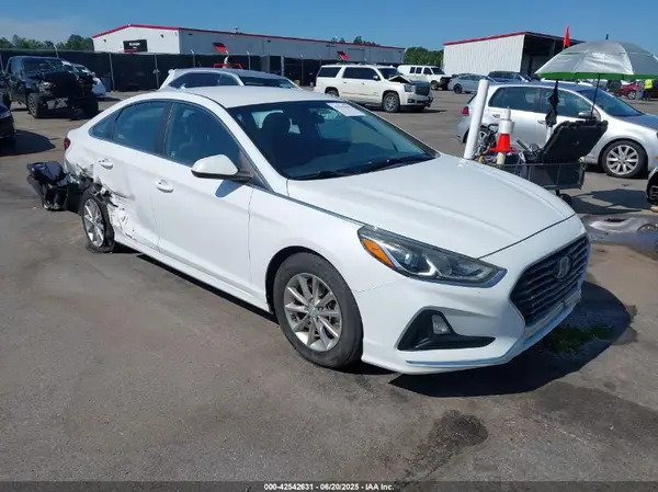 5NPE24AF6KH777069 2019 HYUNDAI SONATA - Image 1
