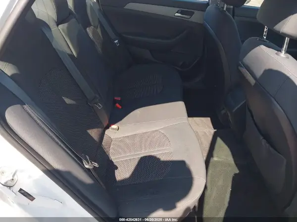 5NPE24AF6KH777069 2019 HYUNDAI SONATA - Image 8