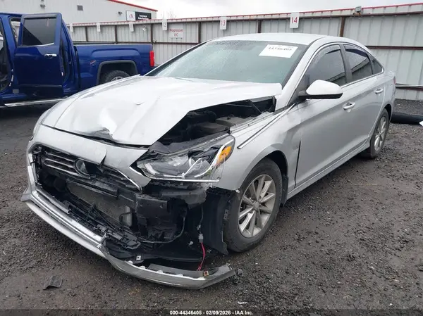 5NPE24AF6KH788282 2019 HYUNDAI SONATA - Image 2
