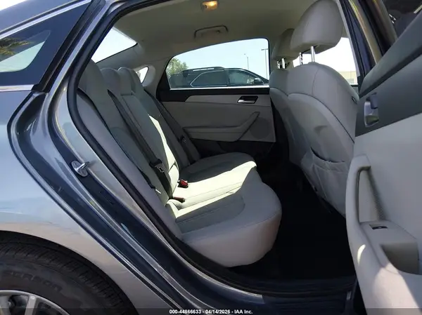 5NPE24AF6KH794972 2019 HYUNDAI SONATA - Image 8