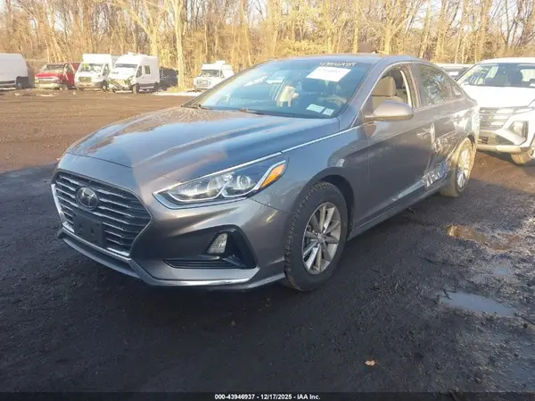 5NPE24AF6KH795569 2019 HYUNDAI SONATA - Image 2